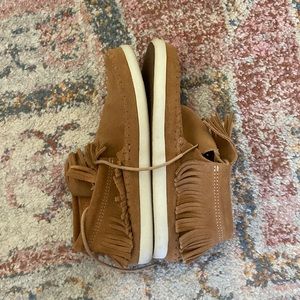 Rare Minnetonka Fringe Suede Leather Moccasin Boot